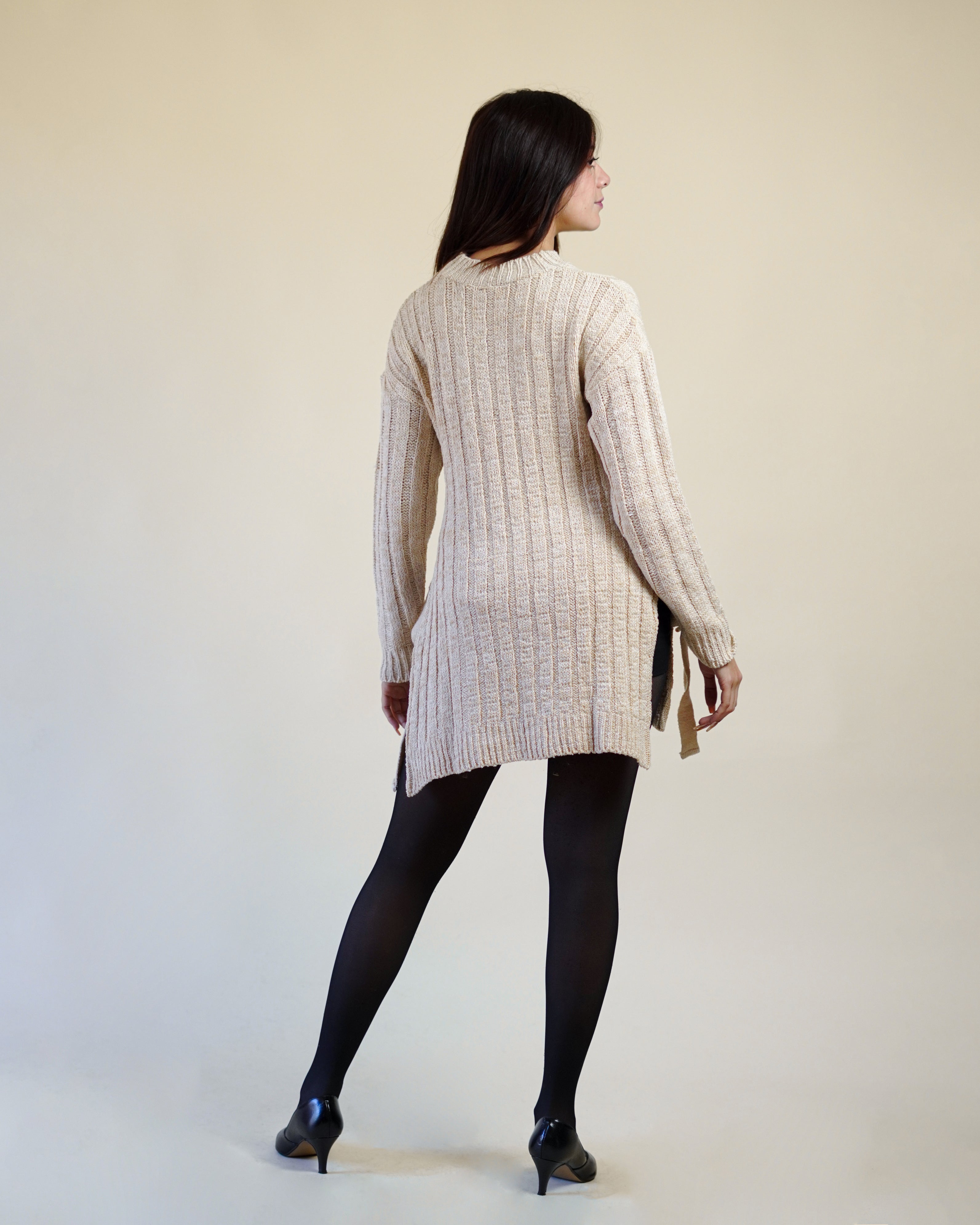 Suéter Largo con Cintas