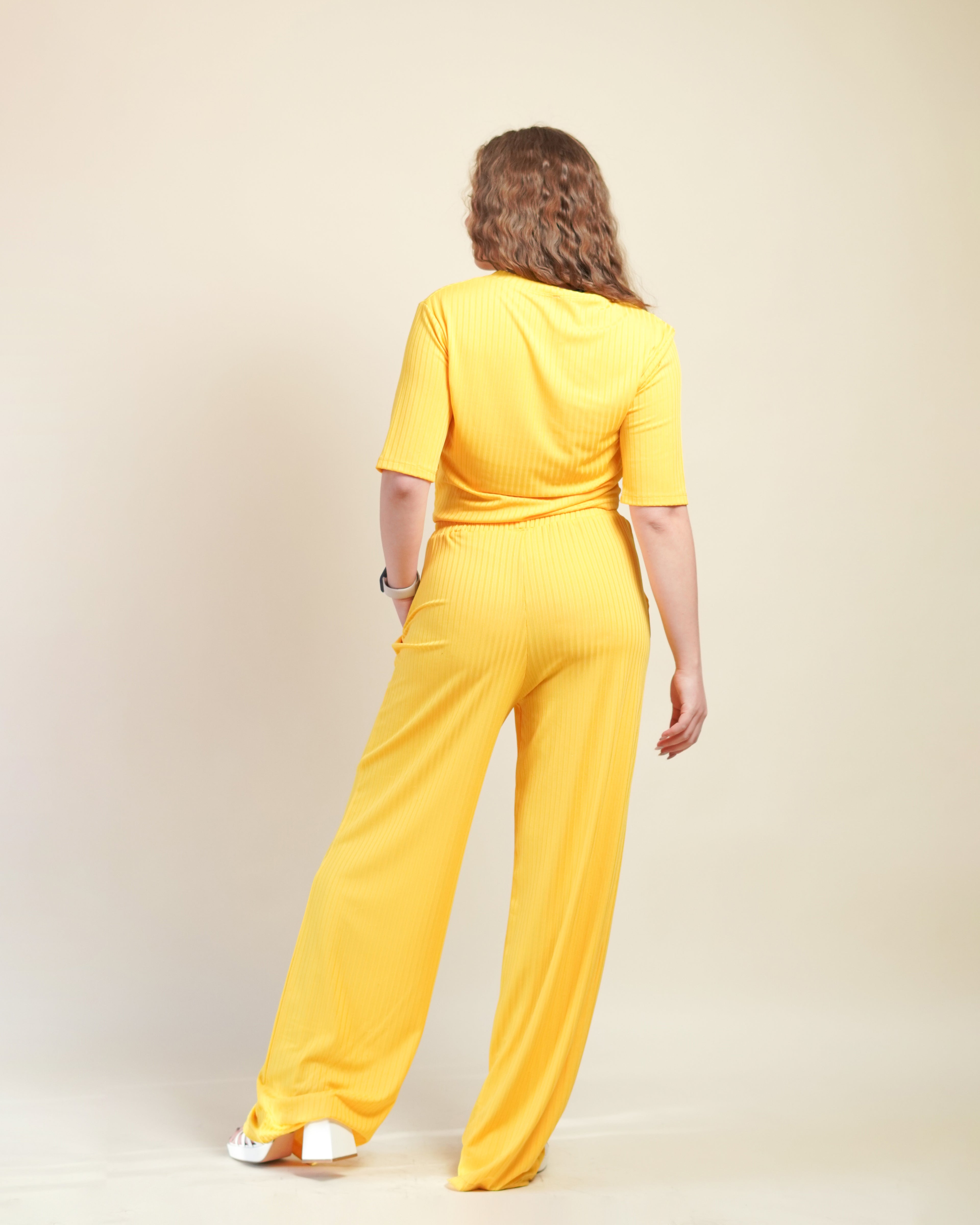 Set Amarillo Pantalón y Top