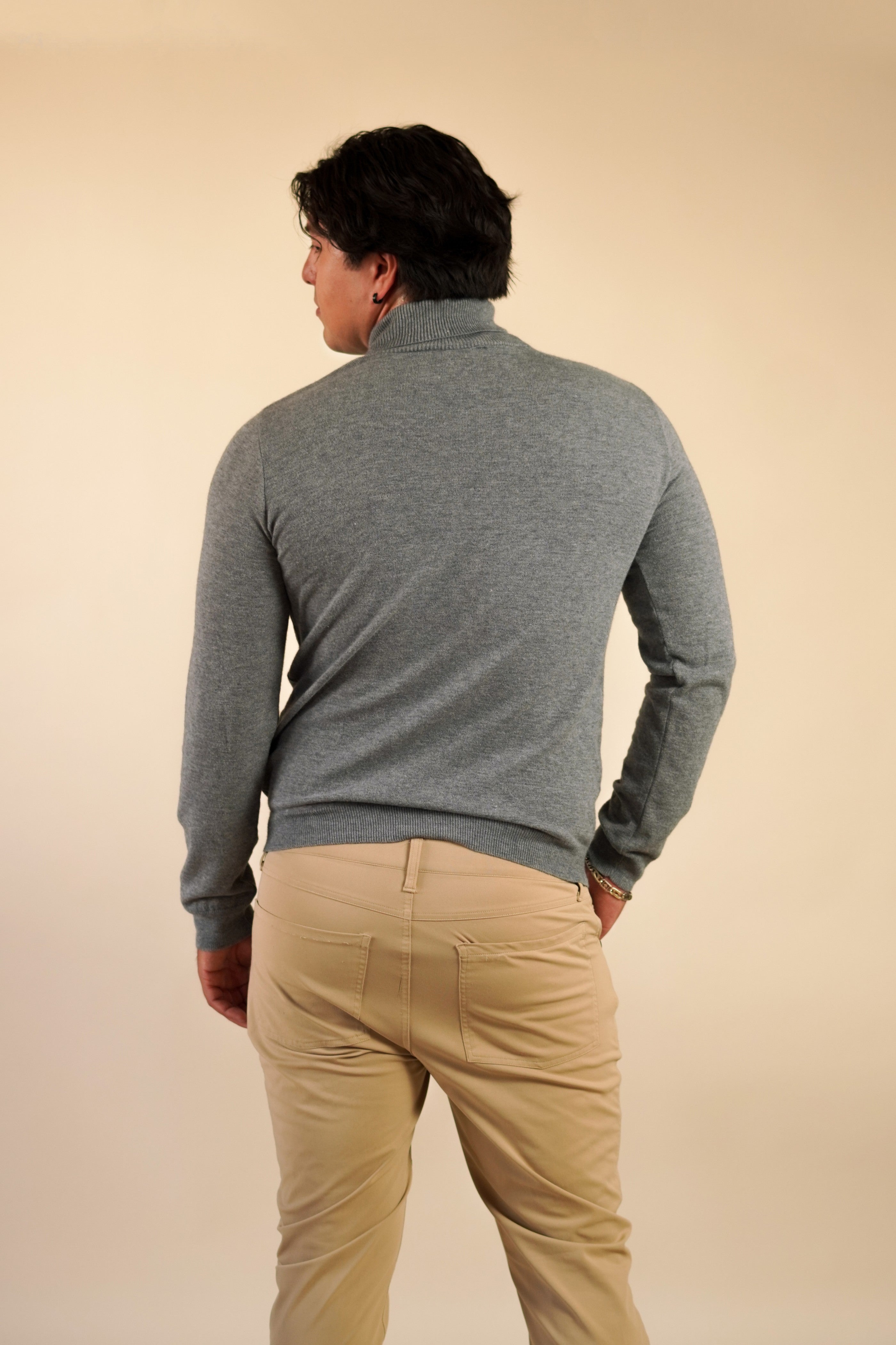 Suéter Cuello Tortuga