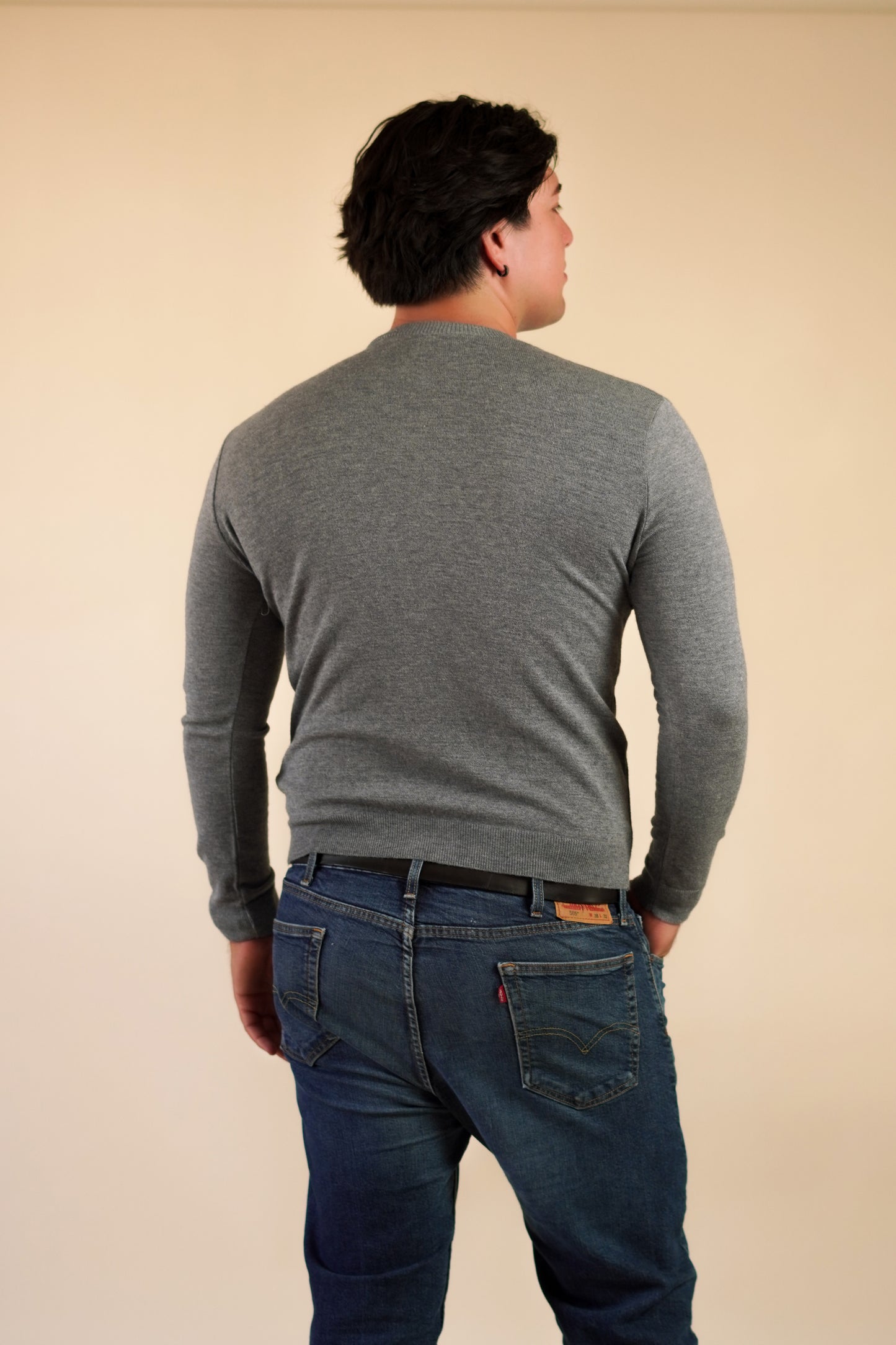 Suéter Cuello V