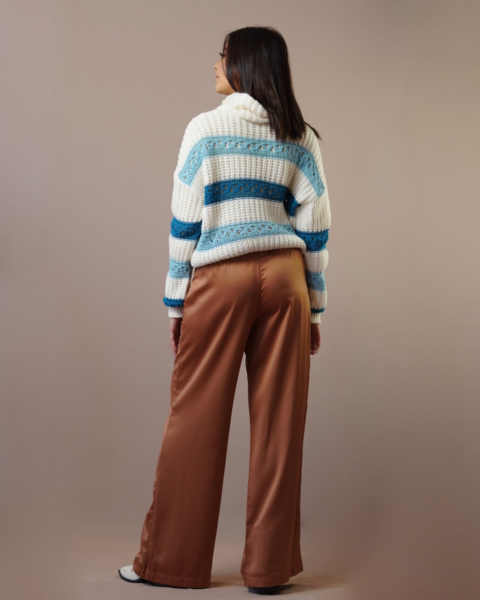 Suéter Cuello Tortuga Beige