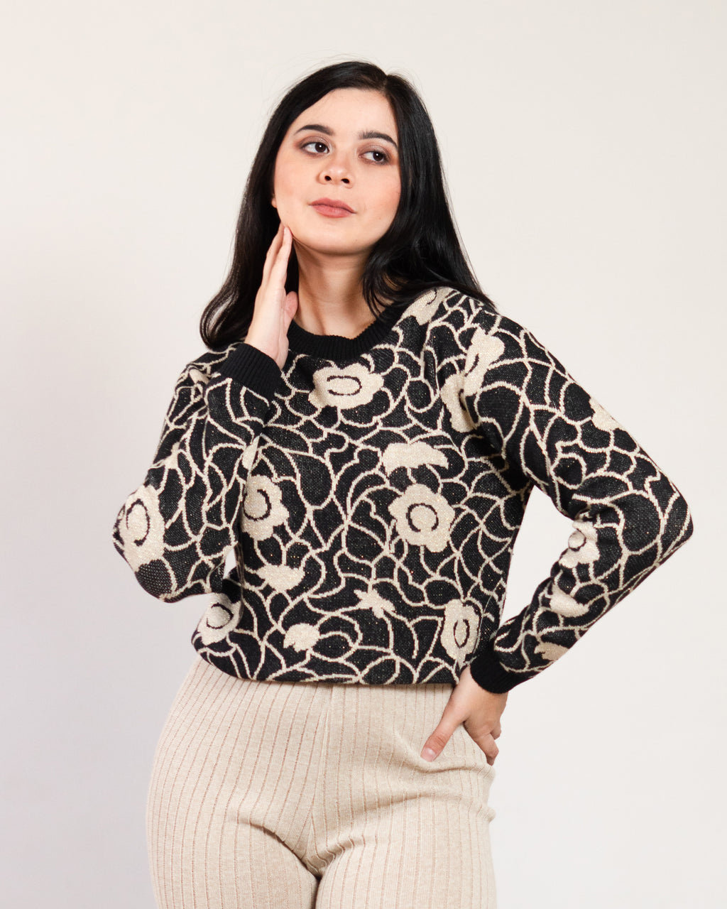 Suéter Flor con Brillo