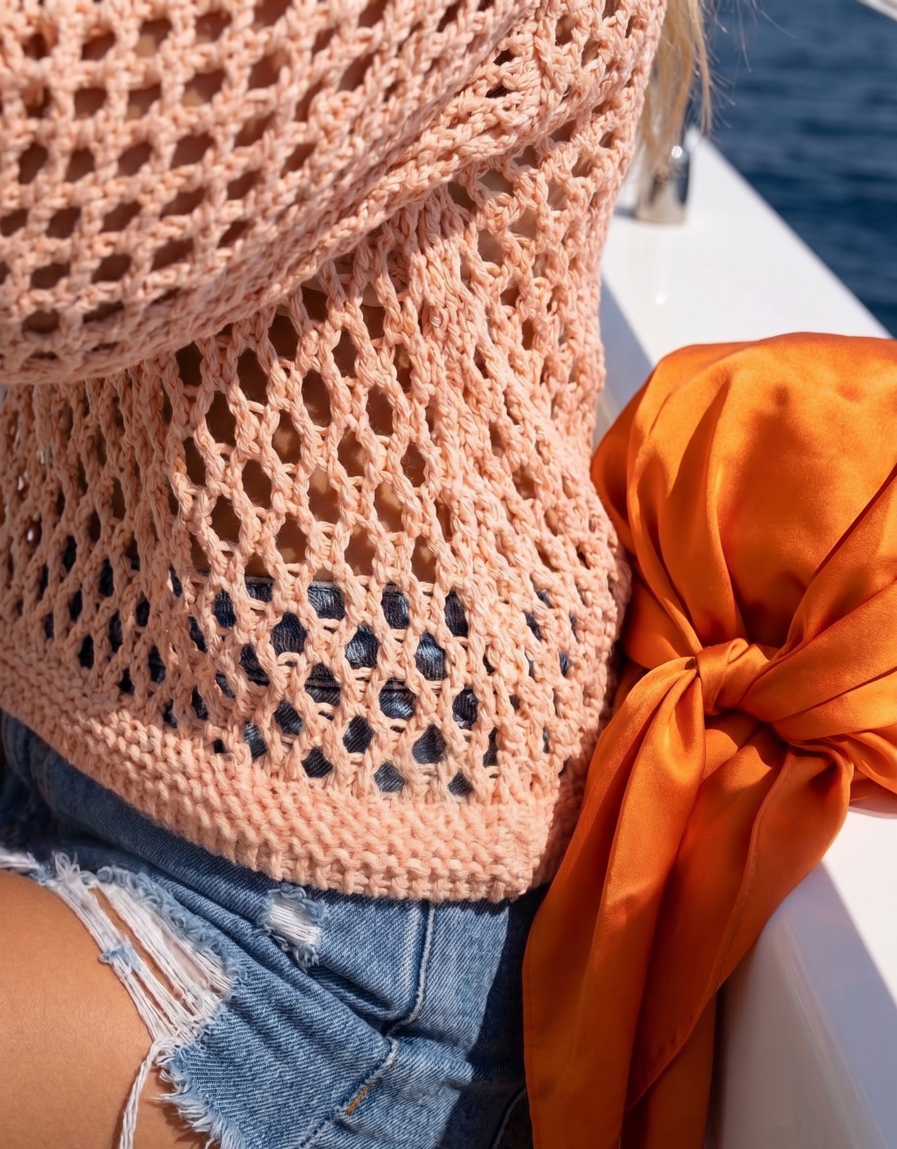 Sudadera Ligera de Punto Calado en Tono Coral